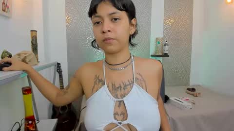 Snapshot of gabrielacortez chatting on 12.05.25 GABRIELA online show from 12.05.25