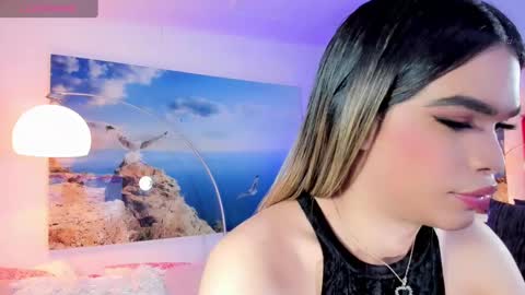 Snapshot of gabrielats23 chatting on 01.25.25 Gabriela online show from 01.25.25