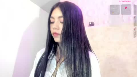 Snapshot of gabriella27_ chatting on 07.11.26 gabriella online show from 07.11.26