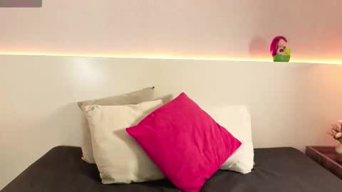 gabriella_luv online show from 10.20.25