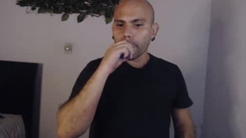 Snapshot of gabrielle_ramirez chatting on 12.20.25 Gabriel online show from 12.20.25