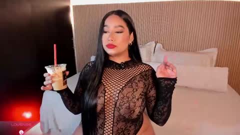 Snapshot of gaby_blaze chatting on 10.11.25 Gaby Blaze online show from 10.11.25