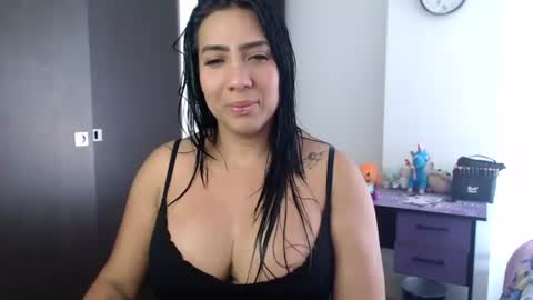 Snapshot of gaby_bluexx chatting on 07.07.26 Gaby Blue online show from 07.07.26