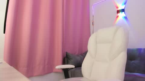 Snapshot of gaby_foox chatting on 02.13.25 gaby online show from 02.13.25