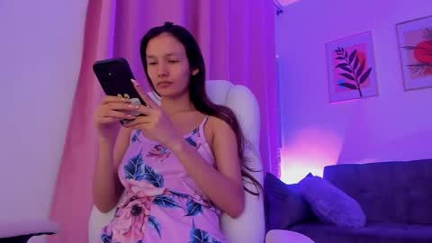 Snapshot of gaby_foox chatting on 11.26.25 gaby online show from 11.26.25