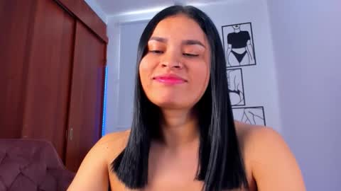 Snapshot of gaby_girl chatting on 11.26.25 online show from 11.26.25