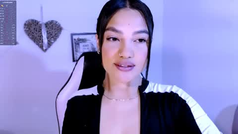 My name is Gabriela.. nice to meet you thumbs up please its very important to me online show from 06.01.26