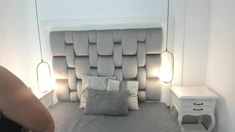 Snapshot of gaby_smit__ chatting on 11.14.25 GABRIELA online show from 11.14.25