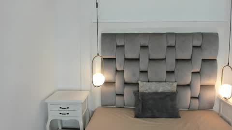 Snapshot of gaby_smit__ chatting on 11.20.25 GABRIELA online show from 11.20.25