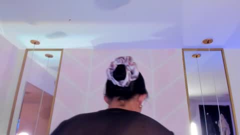 Gaby online show from 11.27.25