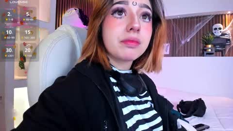 Snapshot of gabyrose9 chatting on 10.24.25 gabyrose9 online show from 10.24.25