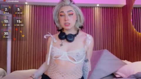 Snapshot of gabyrose9 chatting on 11.20.25 gabyrose9 online show from 11.20.25