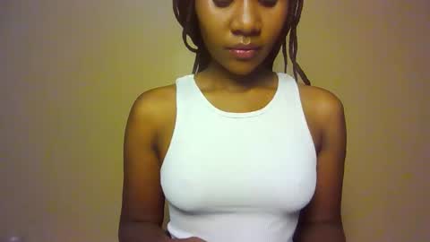 Snapshot of gada_charm chatting on 09.14.25 Gada online show from 09.14.25