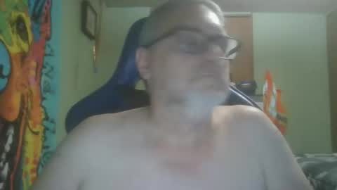 Snapshot of gadude45 chatting on 10.31.25 gadude45 online show from 10.31.25