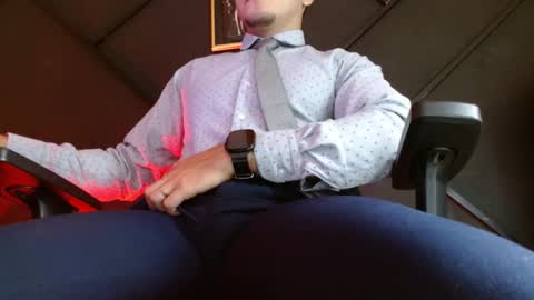 Snapshot of gael_williams3 chatting on 02.19.25 gael_williams3 online show from 02.19.25