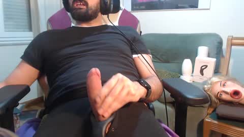 Snapshot of gag0nmyc0ck chatting on 03.11.25 your master online show from 03.11.25