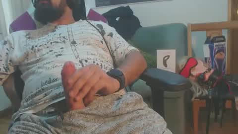 Snapshot of gag0nmyc0ck chatting on 09.09.25 your master online show from 09.09.25