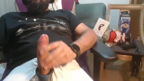 Snapshot of gag0nmyc0ck chatting on 10.07.25 your master online show from 10.07.25