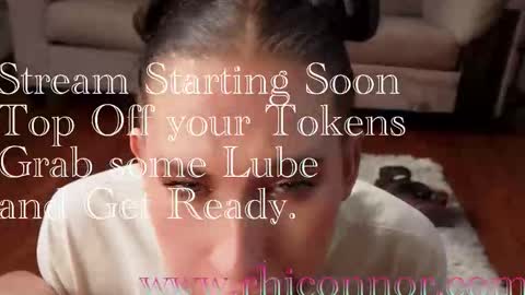 Snapshot of gagngush chatting on 12.01.25 Rhi Connor online show from 12.01.25