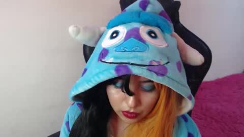 Kate 3 online show from 11.28.25