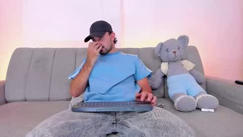 gal_stone_ online show from 03.10.26