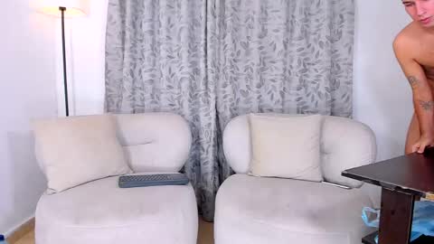 gal_stone_ online show from 04.17.26