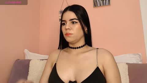 Snapshot of galayounng_ chatting on 10.24.25 Gala Y online show from 10.24.25