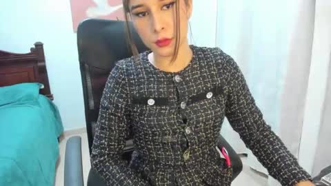 CORAL online show from 11.12.25