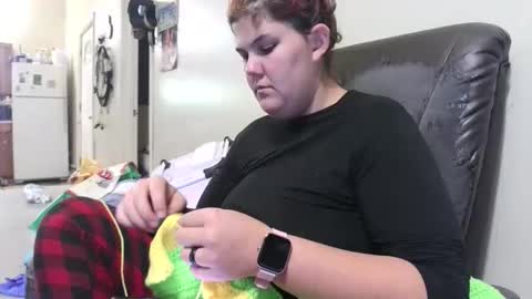 Snapshot of gamer202324 chatting on 10.29.25 gamer202324 online show from 10.29.25