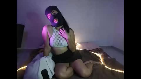 Shelovesthemask online show from 10.23.25