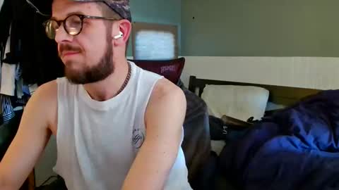 Snapshot of gaotter chatting on 12.21.25 GAotter online show from 12.21.25