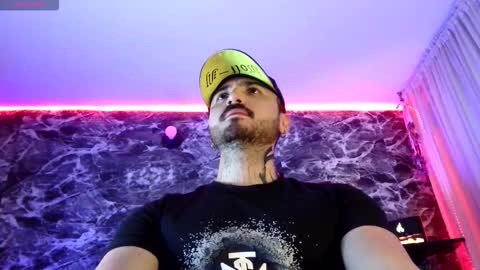 Snapshot of garbel09 chatting on 11.08.25 Chris Dont forget to gift me thumb up Its very important to me and makes me happy AF online show from 11.08.25