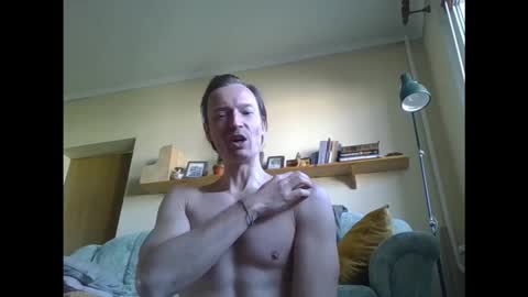 Snapshot of garfield42 chatting on 12.04.25 Garfield online show from 12.04.25