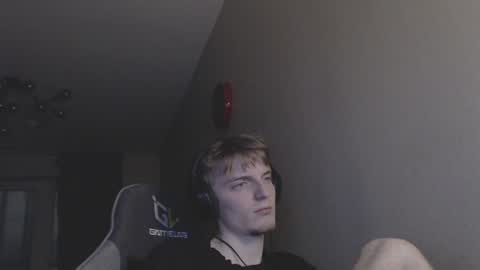 Snapshot of gasturfahe chatting on 12.16.24 gasturfahe online show from 12.16.24