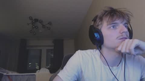 Snapshot of gasturfahe chatting on 01.29.25 gasturfahe online show from 01.29.25