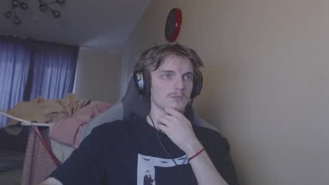 Snapshot of gasturfahe chatting on 02.11.25 gasturfahe online show from 02.11.25