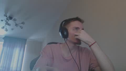 Snapshot of gasturfahe chatting on 02.16.25 gasturfahe online show from 02.16.25