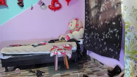 Snapshot of gaticahot001 chatting on 10.29.25 Diana online show from 10.29.25