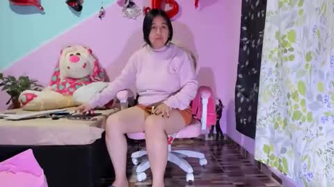 Snapshot of gaticahot001 chatting on 11.19.25 Diana online show from 11.19.25