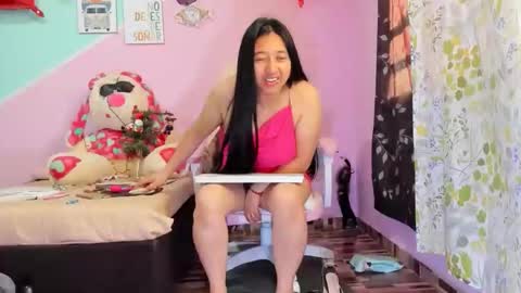 Snapshot of gaticahot001 chatting on 11.29.25 Diana online show from 11.29.25