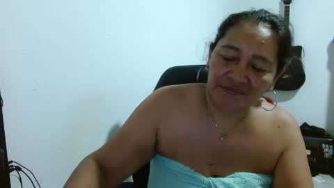 Snapshot of gatika_sexy chatting on 05.18.26 katia online show from 05.18.26
