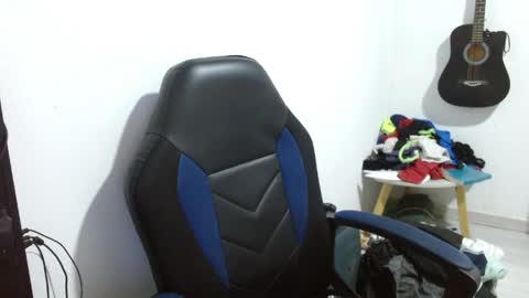 Snapshot of gatika_sexy chatting on 05.24.26 katia online show from 05.24.26