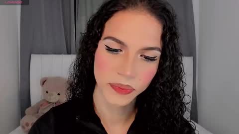 Snapshot of gatitavenecis1 chatting on 10.02.25 Vnecis Marn online show from 10.02.25