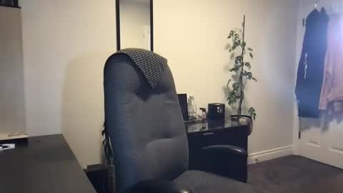 Snapshot of gatmandeep chatting on 01.18.25 Aladdin online show from 01.18.25