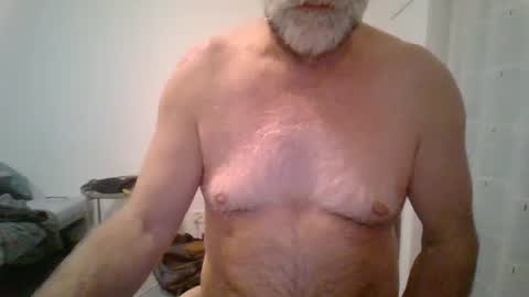 Snapshot of gaulis72 chatting on 01.25.25 gaulis72 online show from 01.25.25