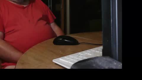 gavineverett3 online show from 10.14.25