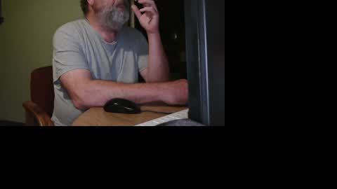 gavineverett3 online show from 10.21.25