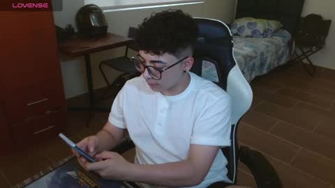 Matt male pronouns please online show from 12.28.24