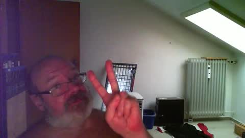 Snapshot of gbstoni chatting on 06.09.26 gbstoni online show from 06.09.26