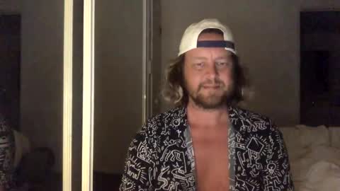 gcsurfer81 online show from 10.24.25